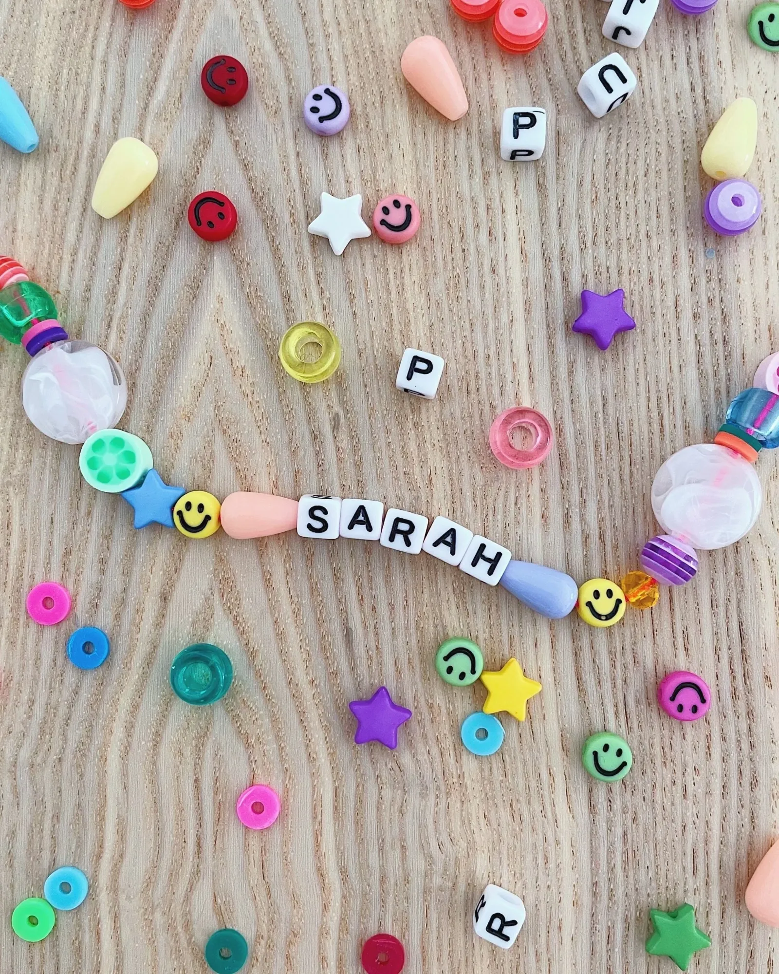 Collar de cuentas con nombre